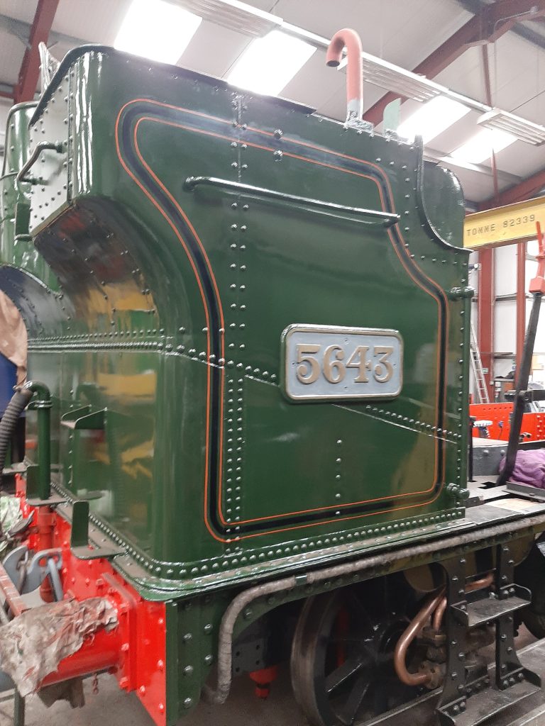 The right hand side of 5643's bunker has been lined out